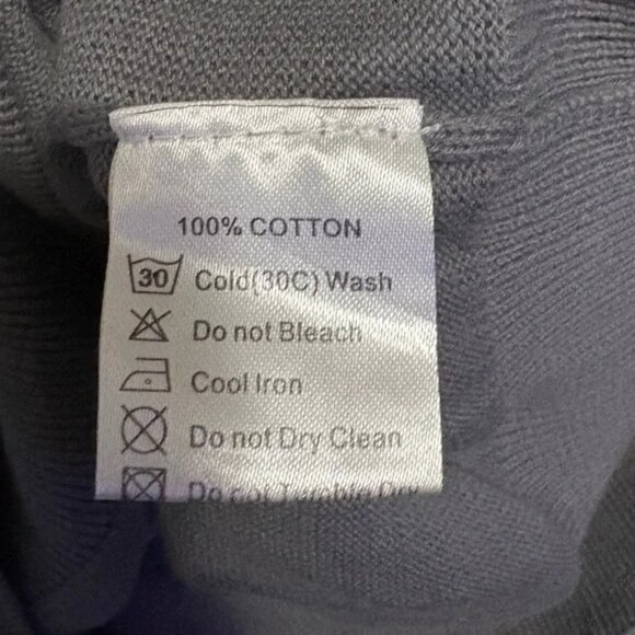 Jehchange size XL men’s Gray and Pink Checkered Crewneck Sweater 100% cotton - Picture 3 of 5